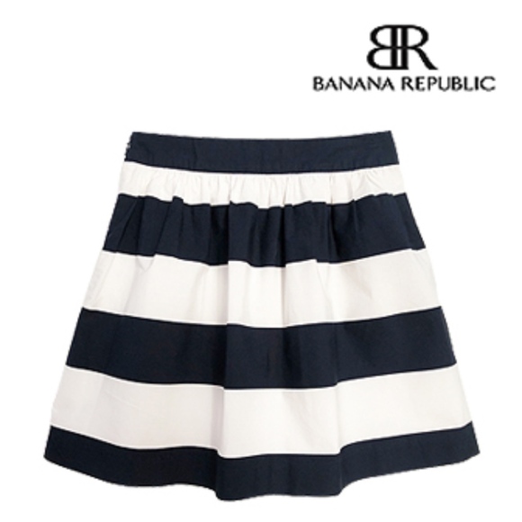 Banana Republic Dresses & Skirts - Banana Republic Blue & White Stripe Skirt